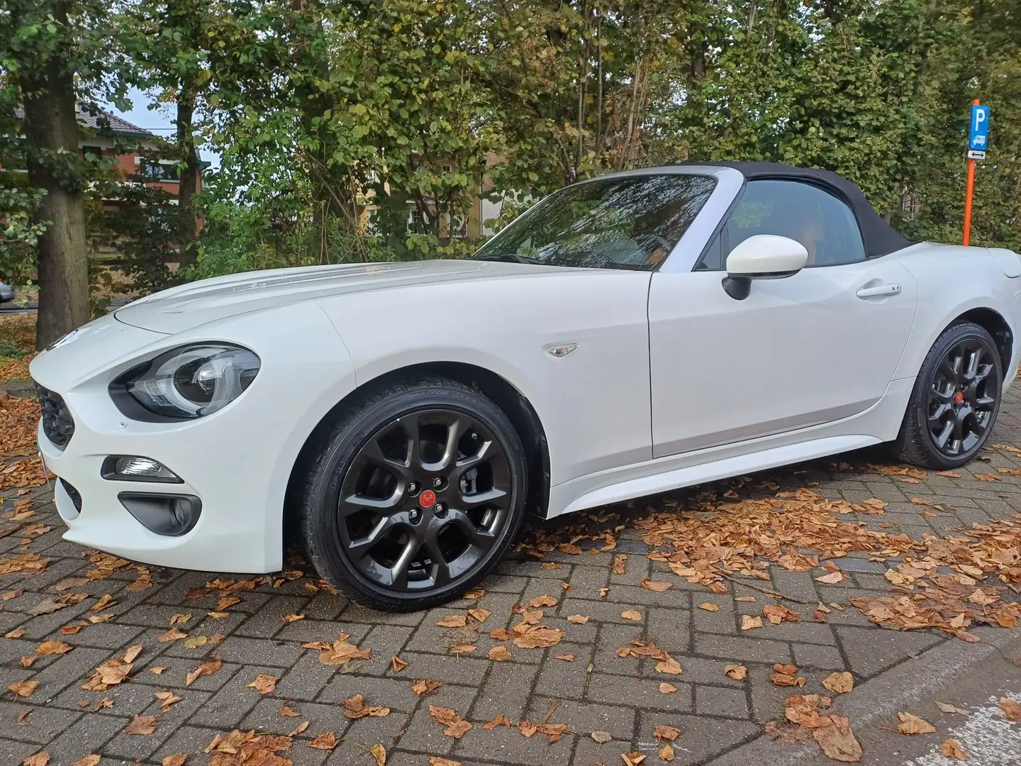 Fiat 124 Spider 1.4 MultiAir Turbo Lusso - 1