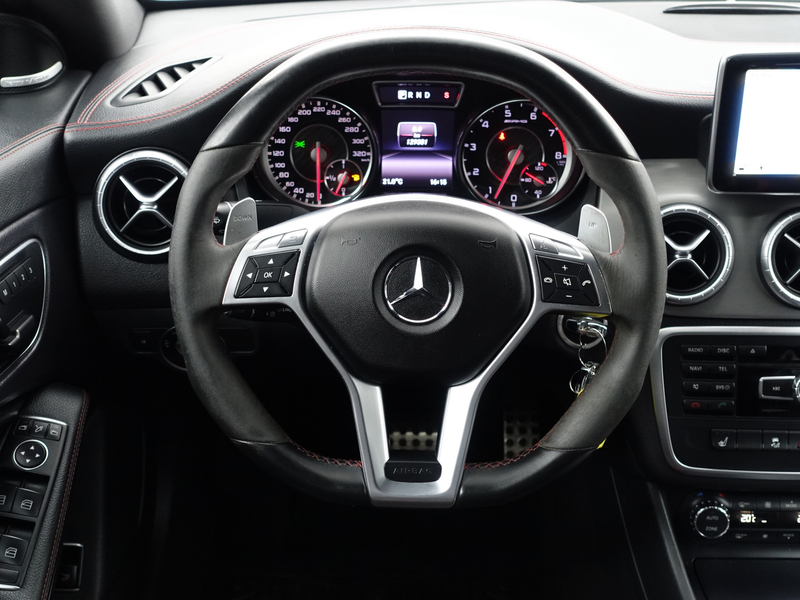 Mercedes-Benz CLA 45 AMG 4MATIC Edition 1 Aut- Performance Interieur, Panod — photo 15