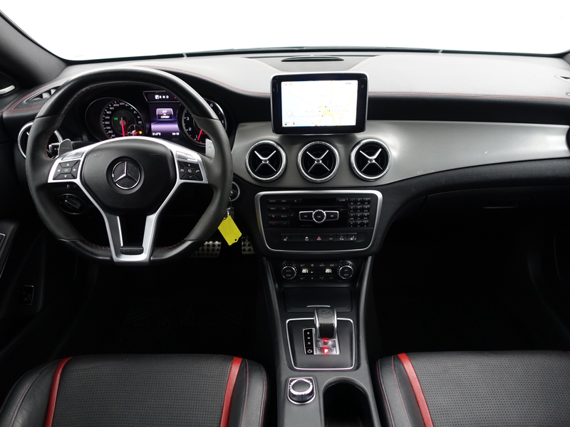 Mercedes-Benz CLA 45 AMG 4MATIC Edition 1 Aut- Performance Interieur, Panod — photo 8