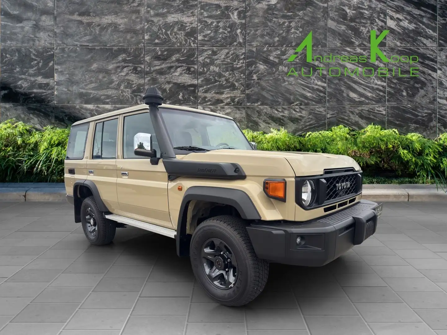Toyota Land Cruiser GDJ 76 LX-G 2,8d Euro-6e SOFORT Beige - 2