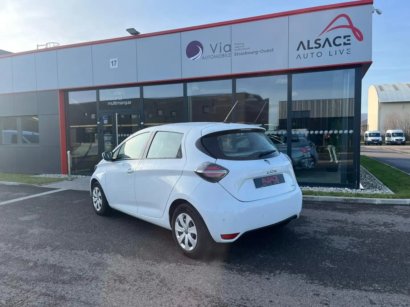 Renault ZOE Z.E.50 R110 Business - 390 KM AUTONOMIE / CARPLAY Blanc - 2