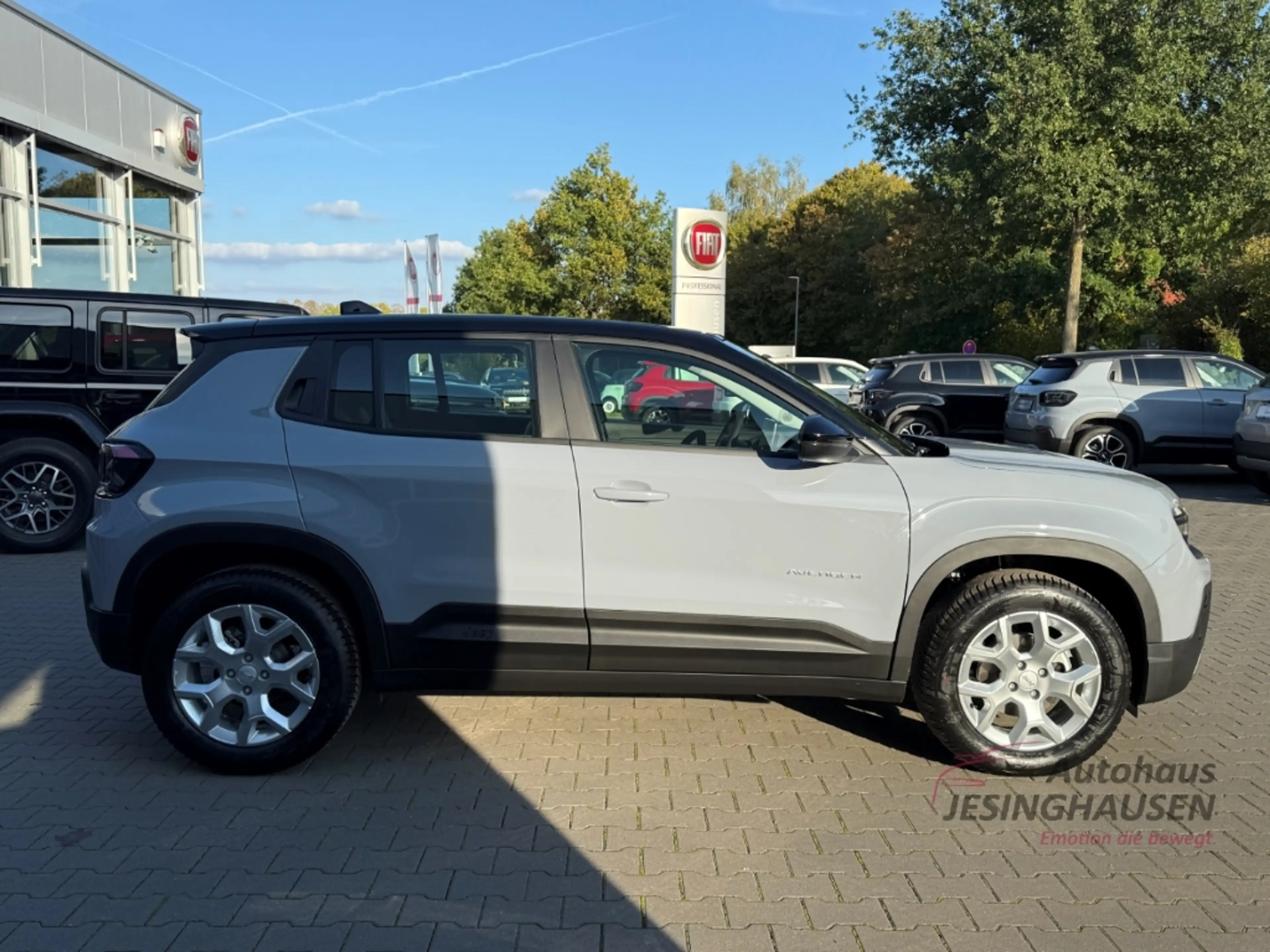Jeep Avenger Altitude+RFK +Allwetter+Klimaaut.+Keyless Digitale — photo 4