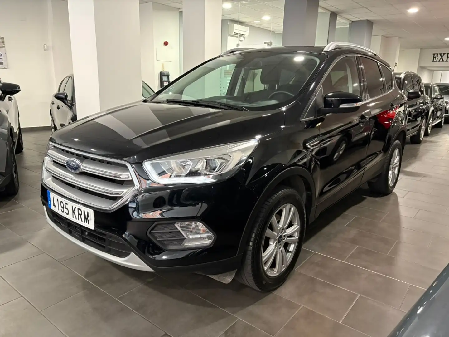 Ford Kuga 1.5 EcoB. Auto S&S Trend 4x2 120 Negro - 1