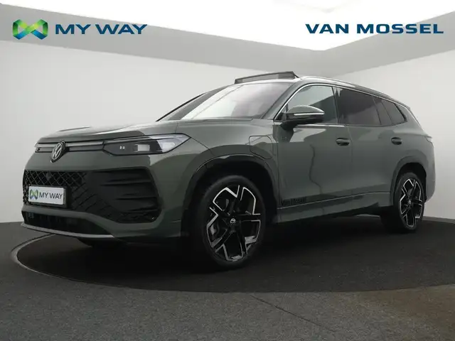 Volkswagen Tayron Tayron R-Line Business Premium 1.5TSI eHybrid 177 pk DSG / DEMO