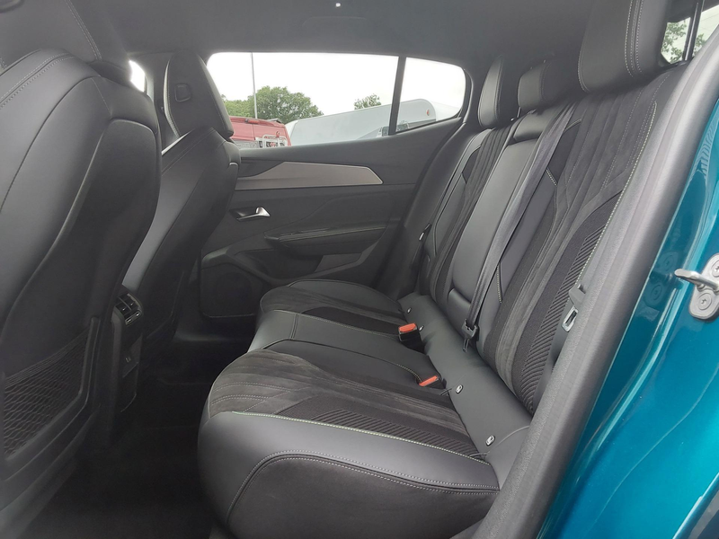 Peugeot 408 1.2 PureTech 130 GT ACC/SHZ/LED/PDC/KAM 96 kW (... — photo 10