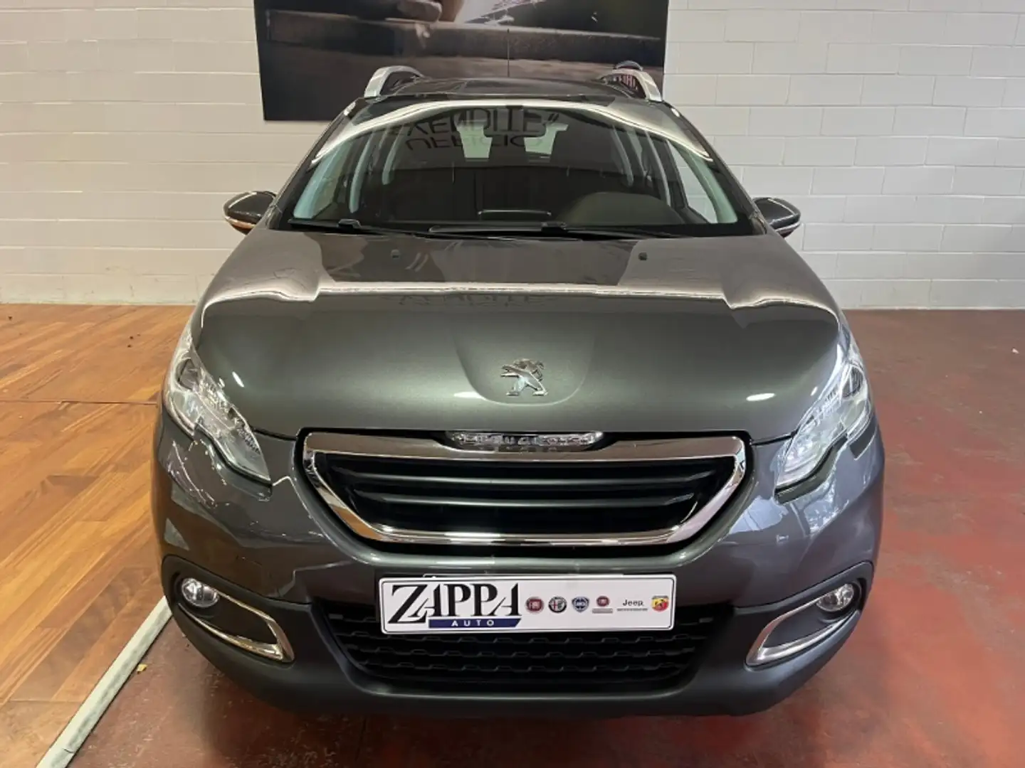 Peugeot 2008 PureTech 82 Active Grigio - 2