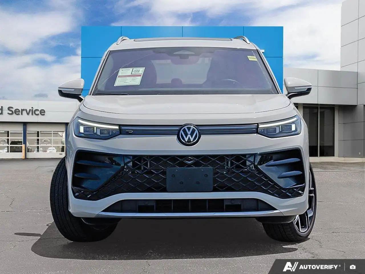 Volkswagen Tiguan снимка Volkswagen Tiguan