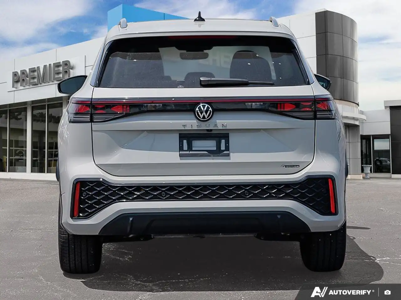 Volkswagen Tiguan снимка Volkswagen Tiguan
