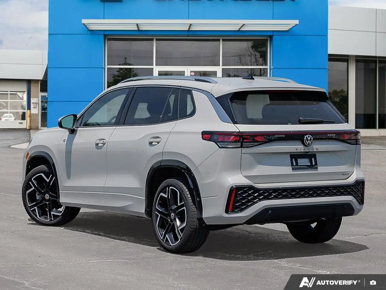 Volkswagen Tiguan снимка Volkswagen Tiguan