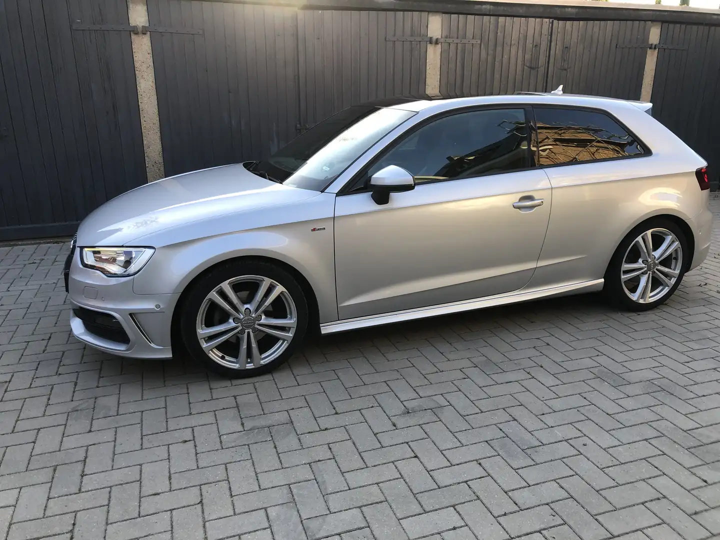 Audi A3 1.4 TFSI Ambit. PL S Grijs - 2