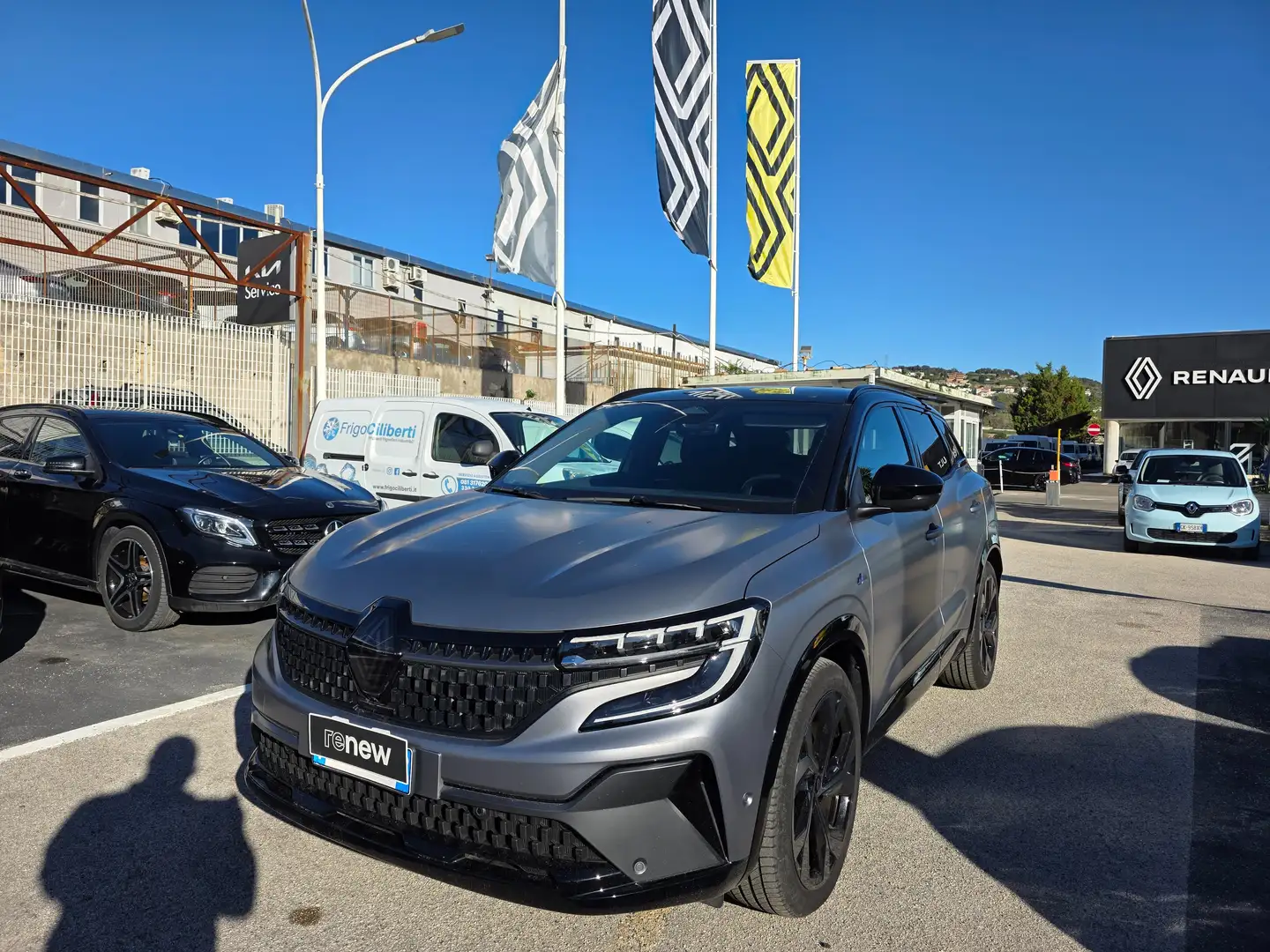 Renault Austral Austral 1.2 E-Tech Iconic Esprit Alpine 200cv Grigio - 1