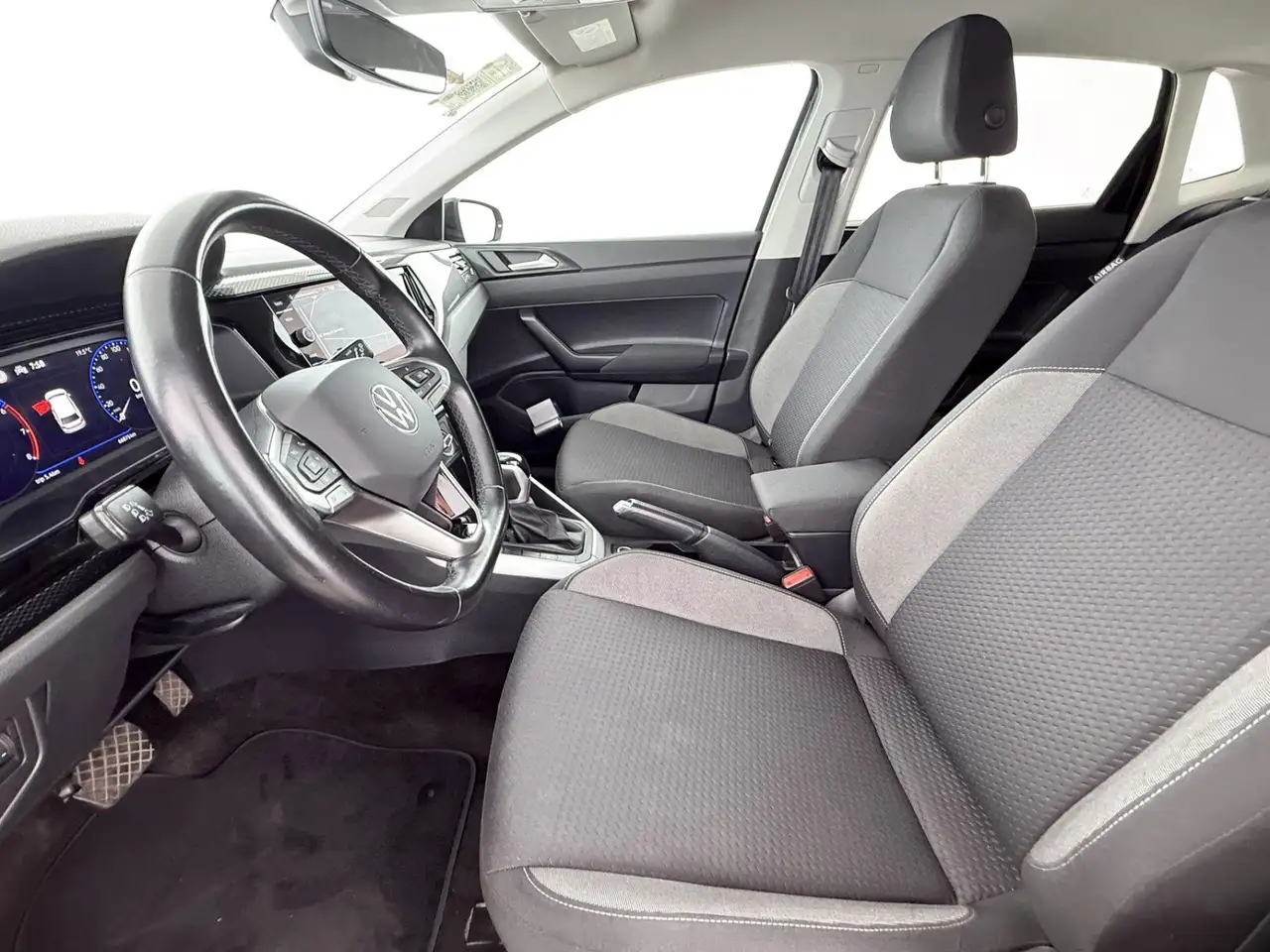 Volkswagen Polo VI 1.0 TSI Life Aut LED NAVI SITZHZG ASSIST, миниатюра 17
