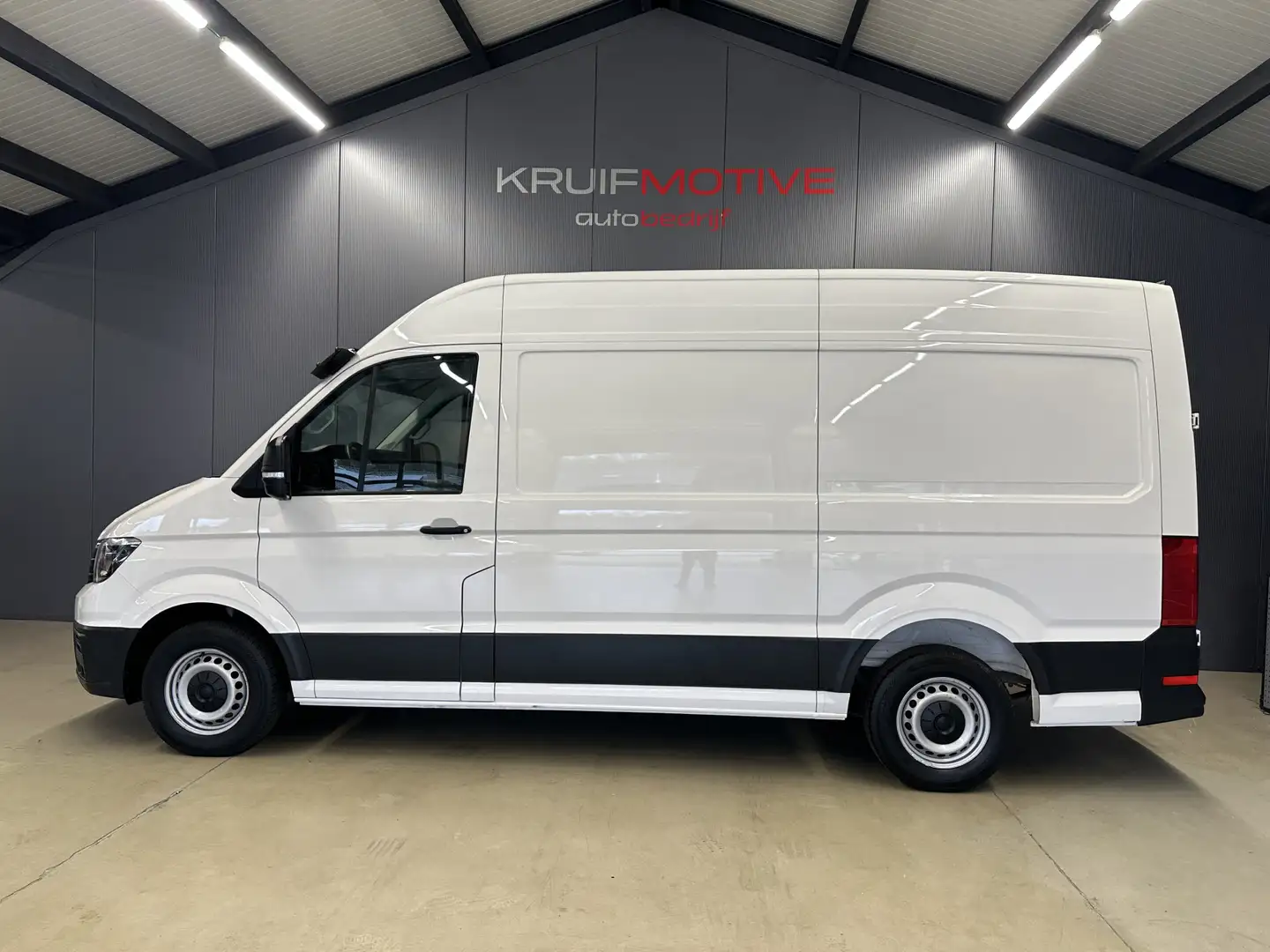 Volkswagen Crafter 35 2.0 TDI 140pk DSG L3H3 Comfortline Wit - 2