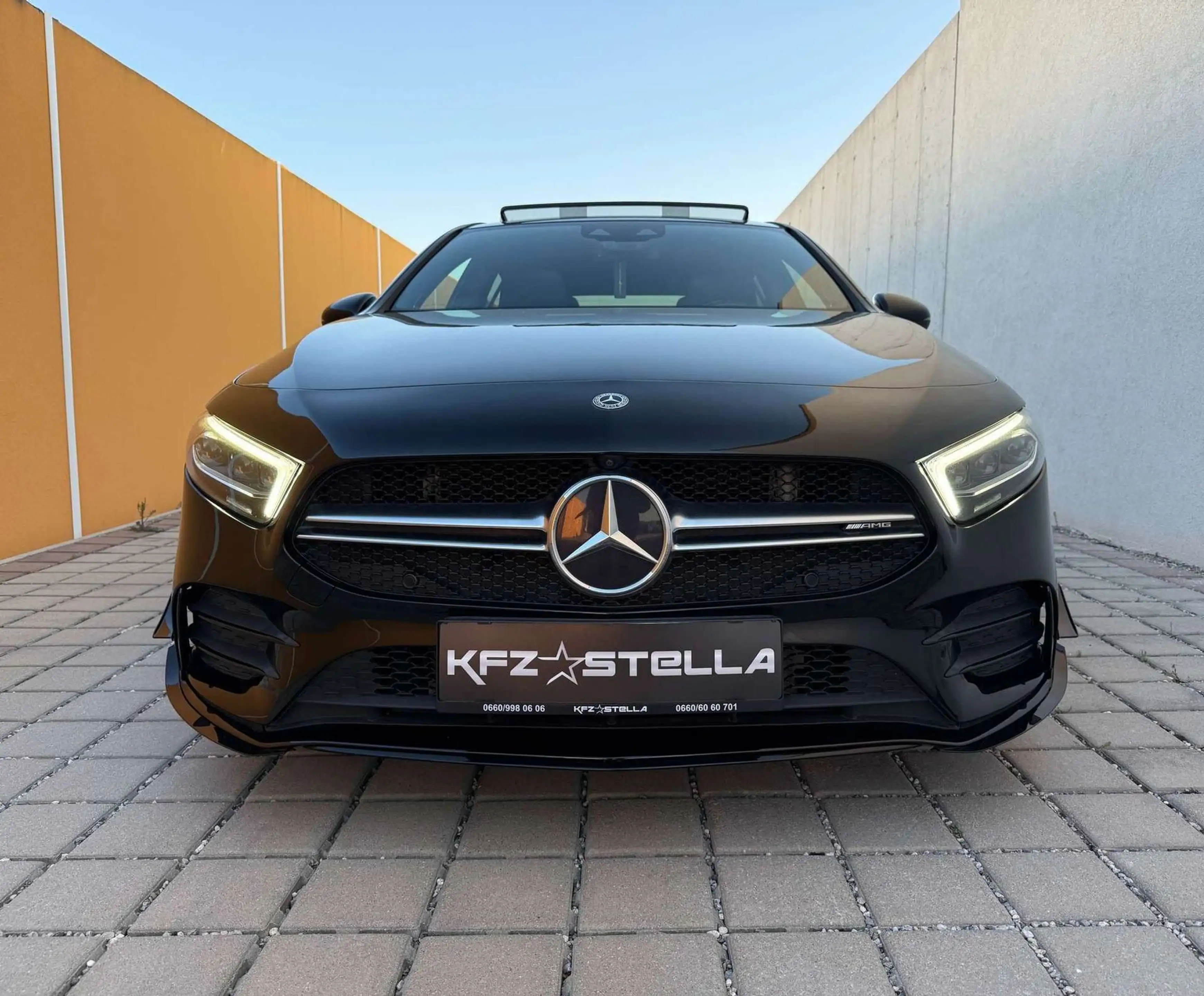 Mercedes-Benz A 35 AMG 4Matic Performance Lenkrad / Pano / 360 Kam / Burm — photo 2