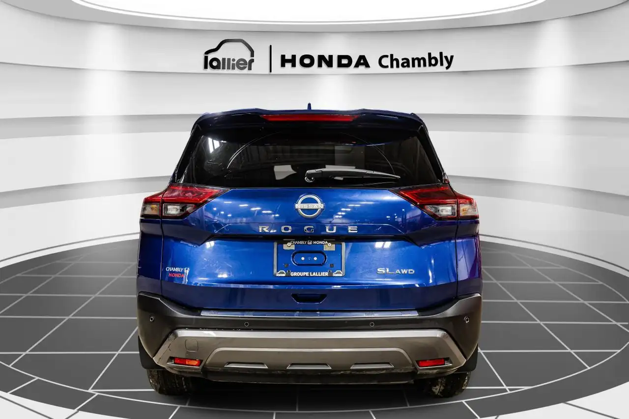 Nissan Rogue снимка Nissan Rogue