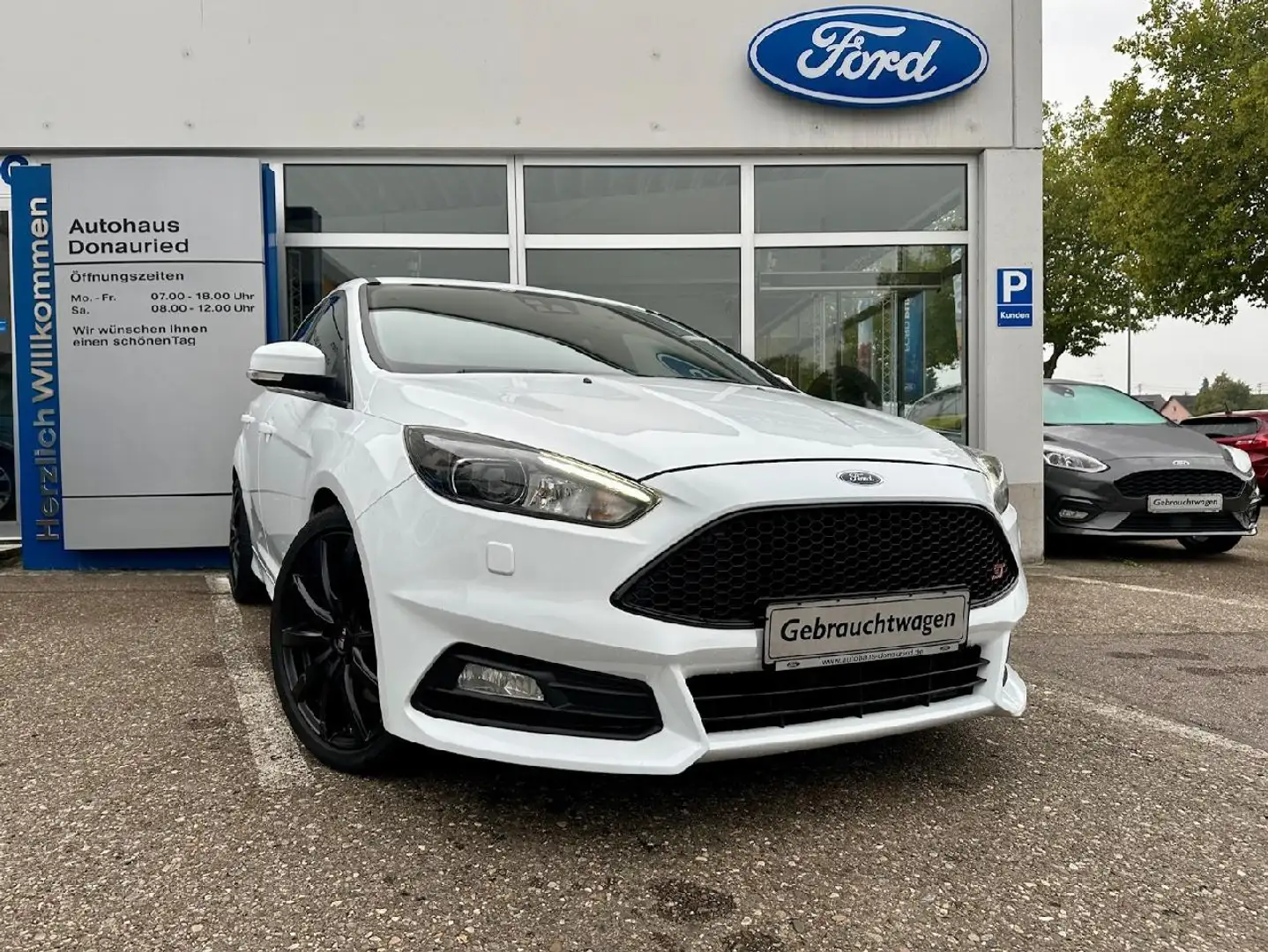 Ford Focus Lim. ST Weiß - 1
