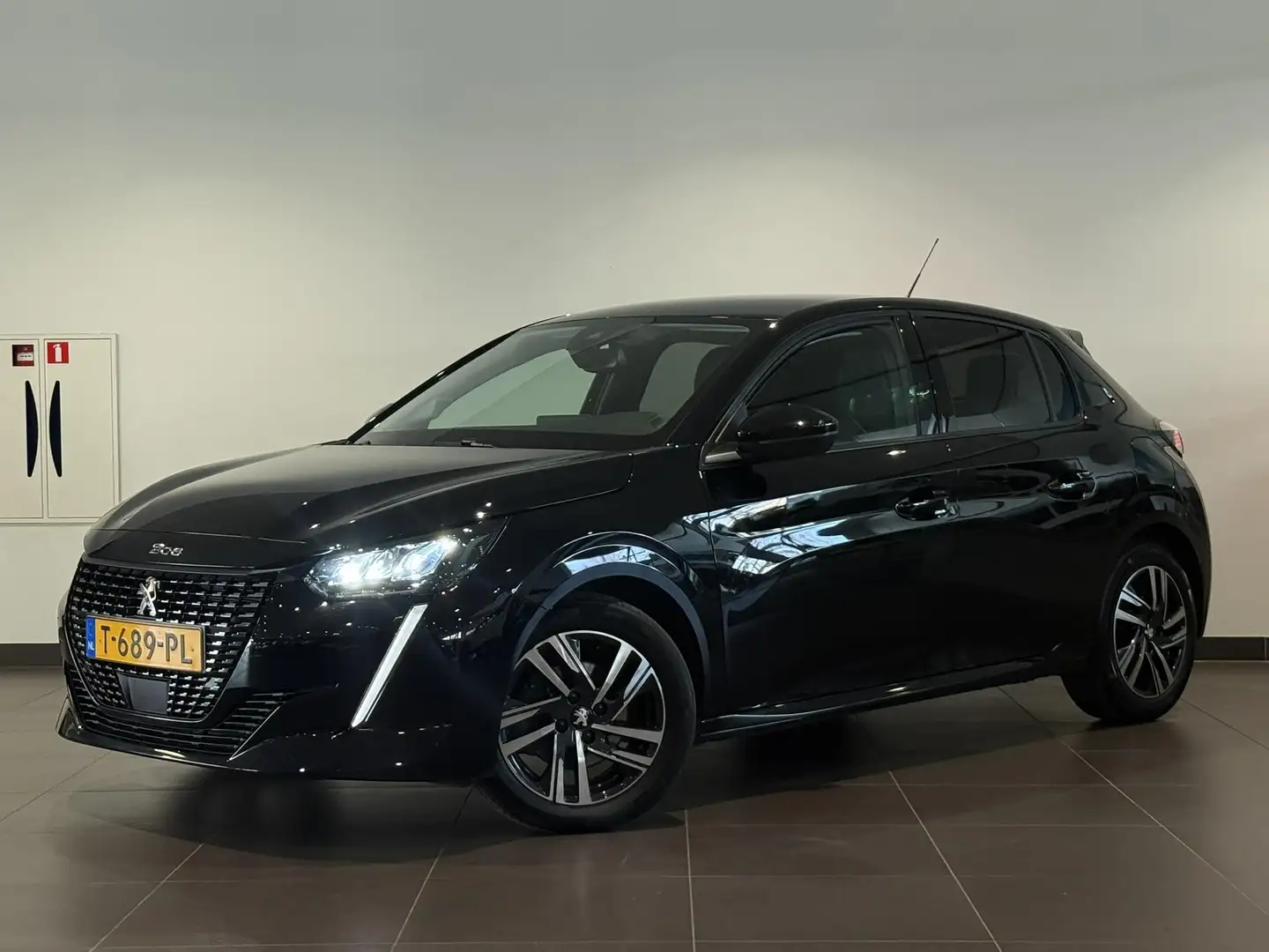 Peugeot 208 Allure Pack 1.2 Turbo 100pk | KEYLESS ENTRY | NAVI Nero - 2