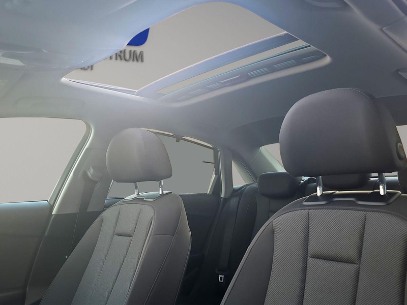 Audi A4 30 TDI S-TRON V-COCK S-DACH NAVI R-KAM AHK-VORB — photo 8