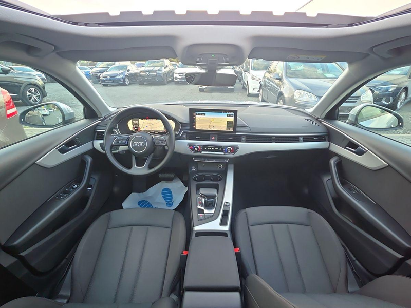 Audi A4 30 TDI S-TRON V-COCK S-DACH NAVI R-KAM AHK-VORB — photo 12