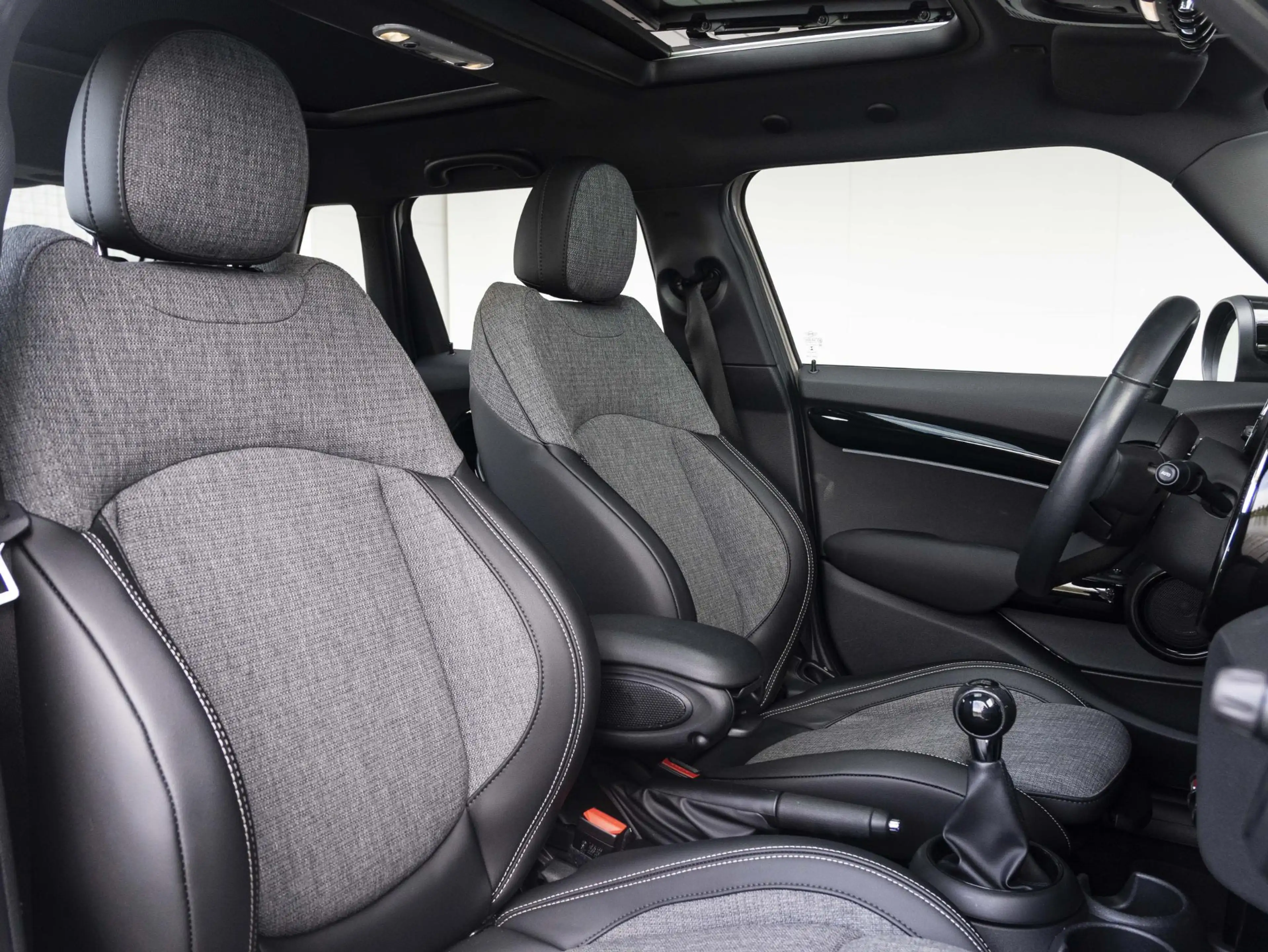 MINI One 5-Deurs Business Edition | Navigatie | Apple Carpl — photo 4