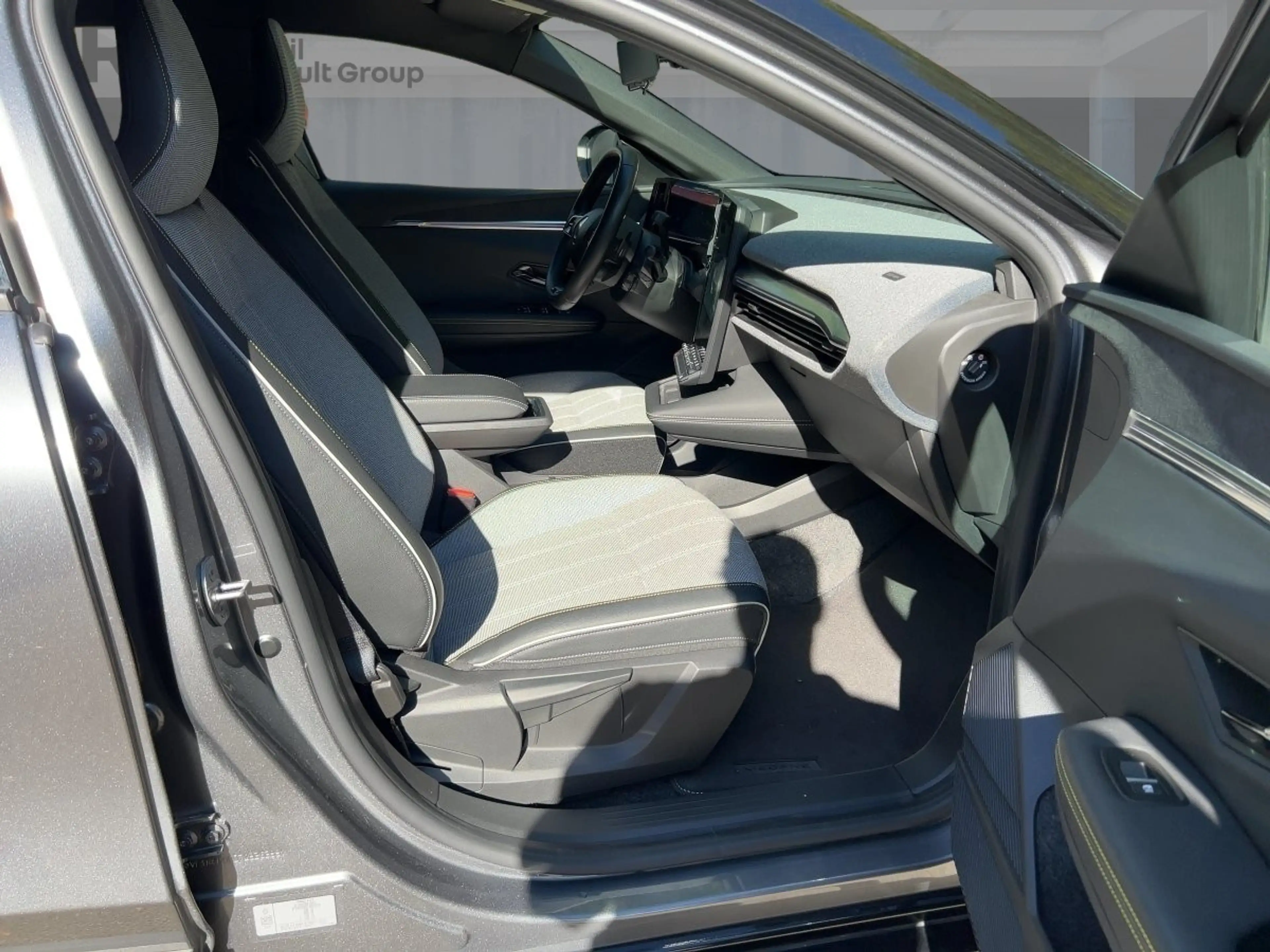Renault Megane E-Tech Techno EV60 220hp optimum charge — photo 8