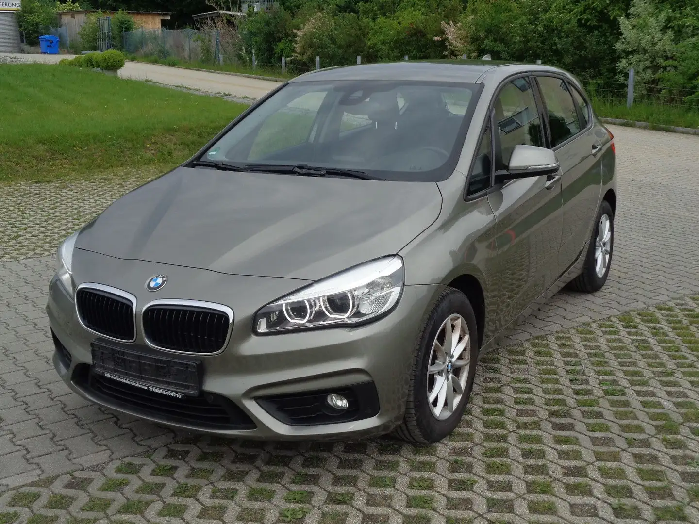 BMW 218 Baureihe 2 Active Tourer 218 d mon.Rate 200€ Argent - 2