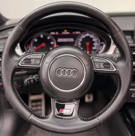 Audi A6 view 10