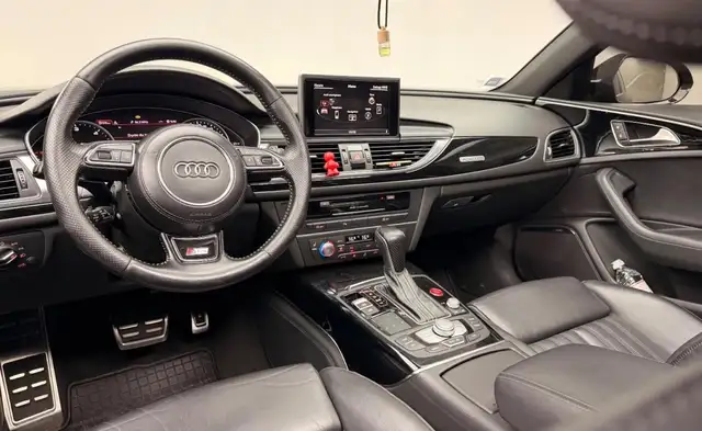 Audi A6 view 7