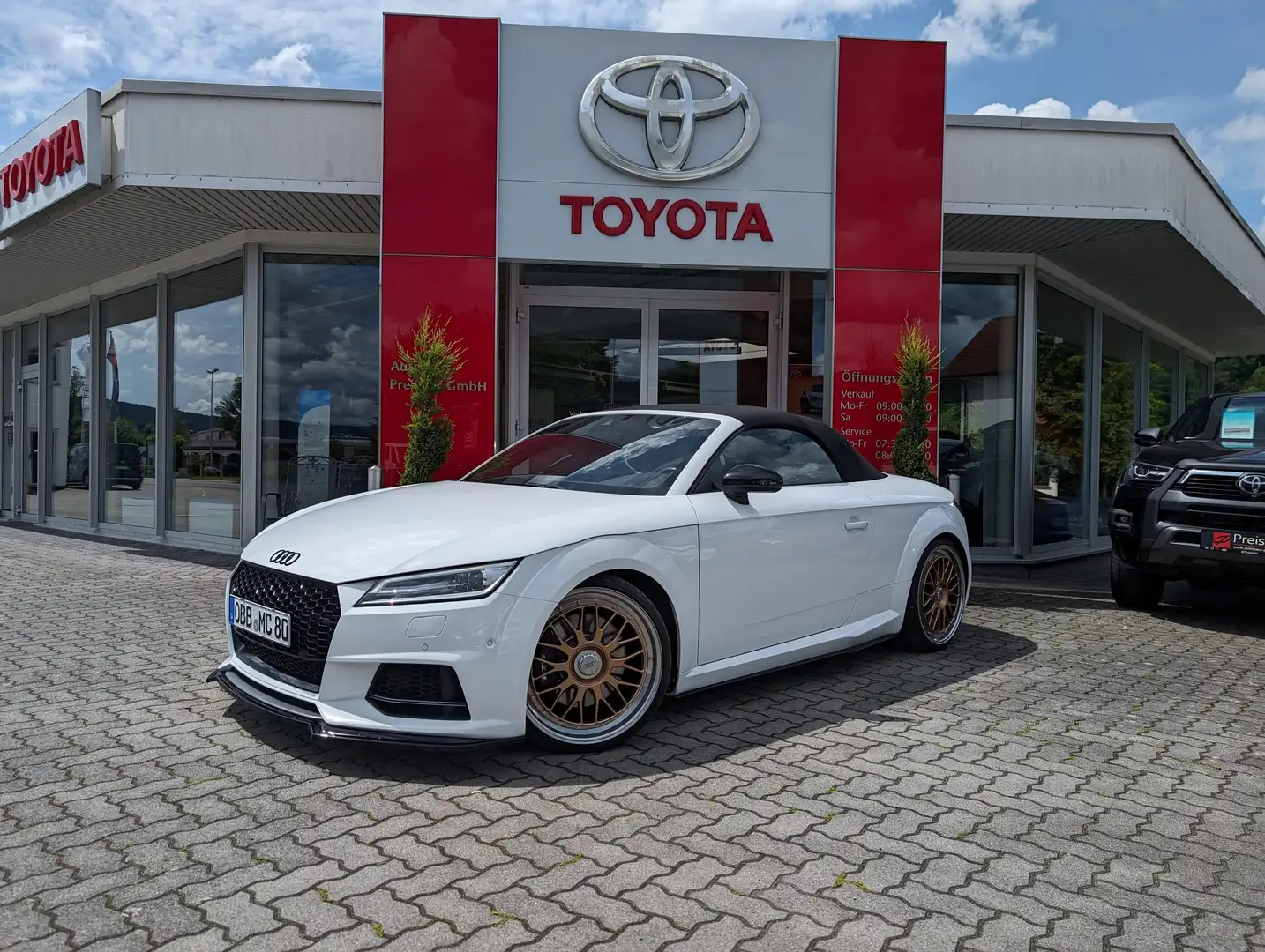 Audi TTS TTS Roadster 2.0 TFSI quattro Automatik Белый - 1