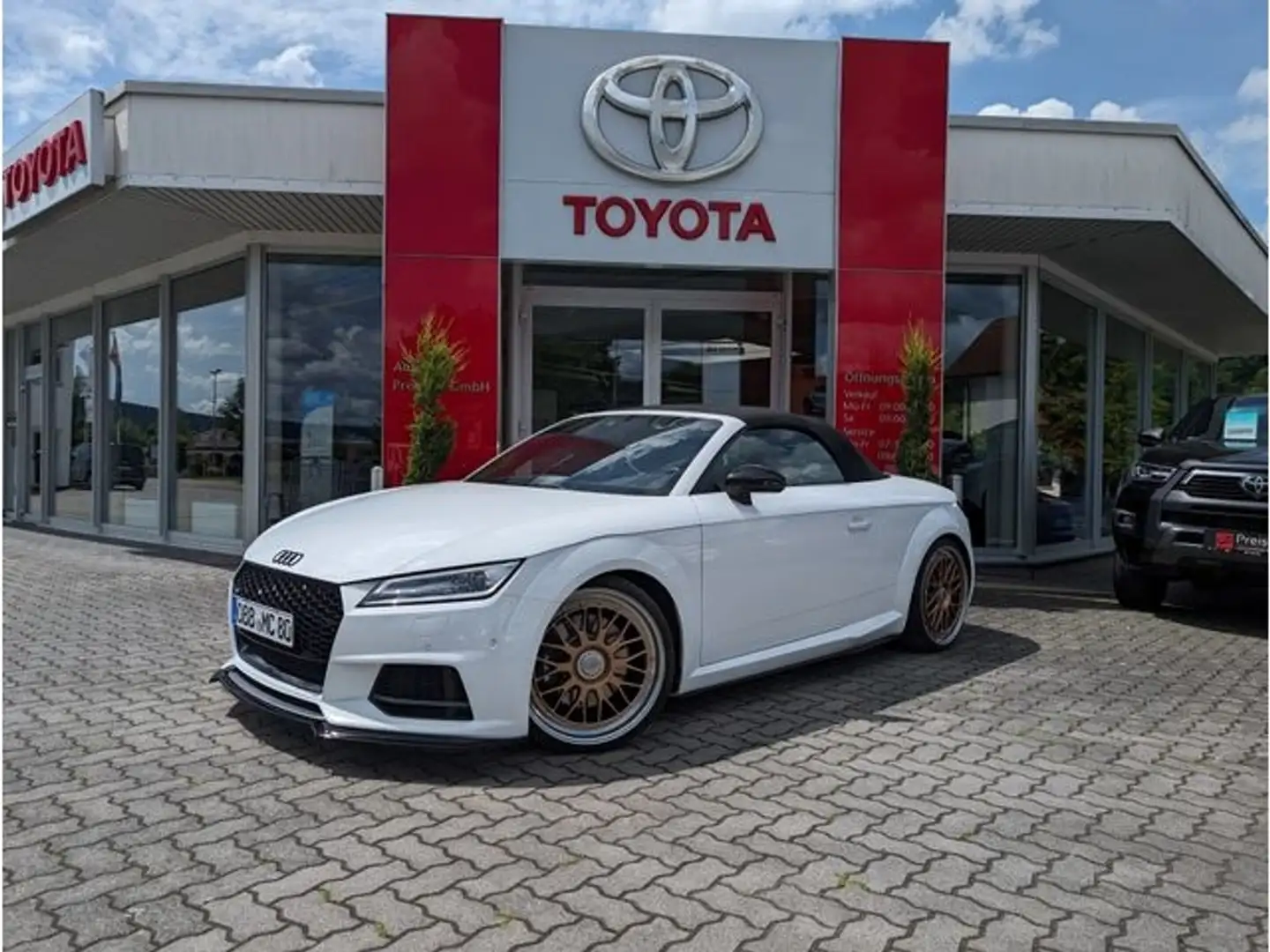 Audi TTS Roadster 2.0 TFSI quattro Atm. PRIVAT Weiß - 1