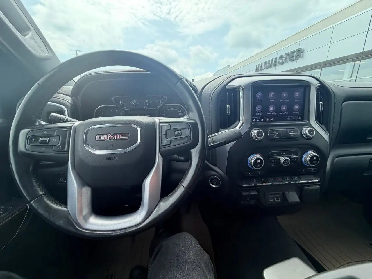 GMC Sierra 1500 photo GMC Sierra 1500
