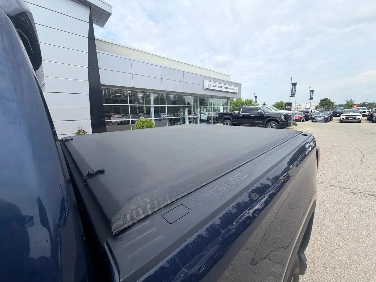 GMC Sierra 1500 photo GMC Sierra 1500
