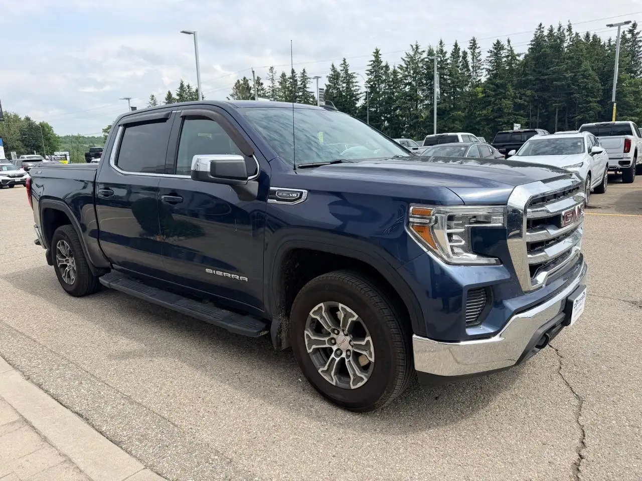 GMC Sierra 1500 photo GMC Sierra 1500
