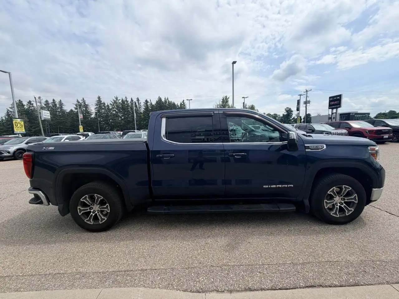 GMC Sierra 1500 photo GMC Sierra 1500