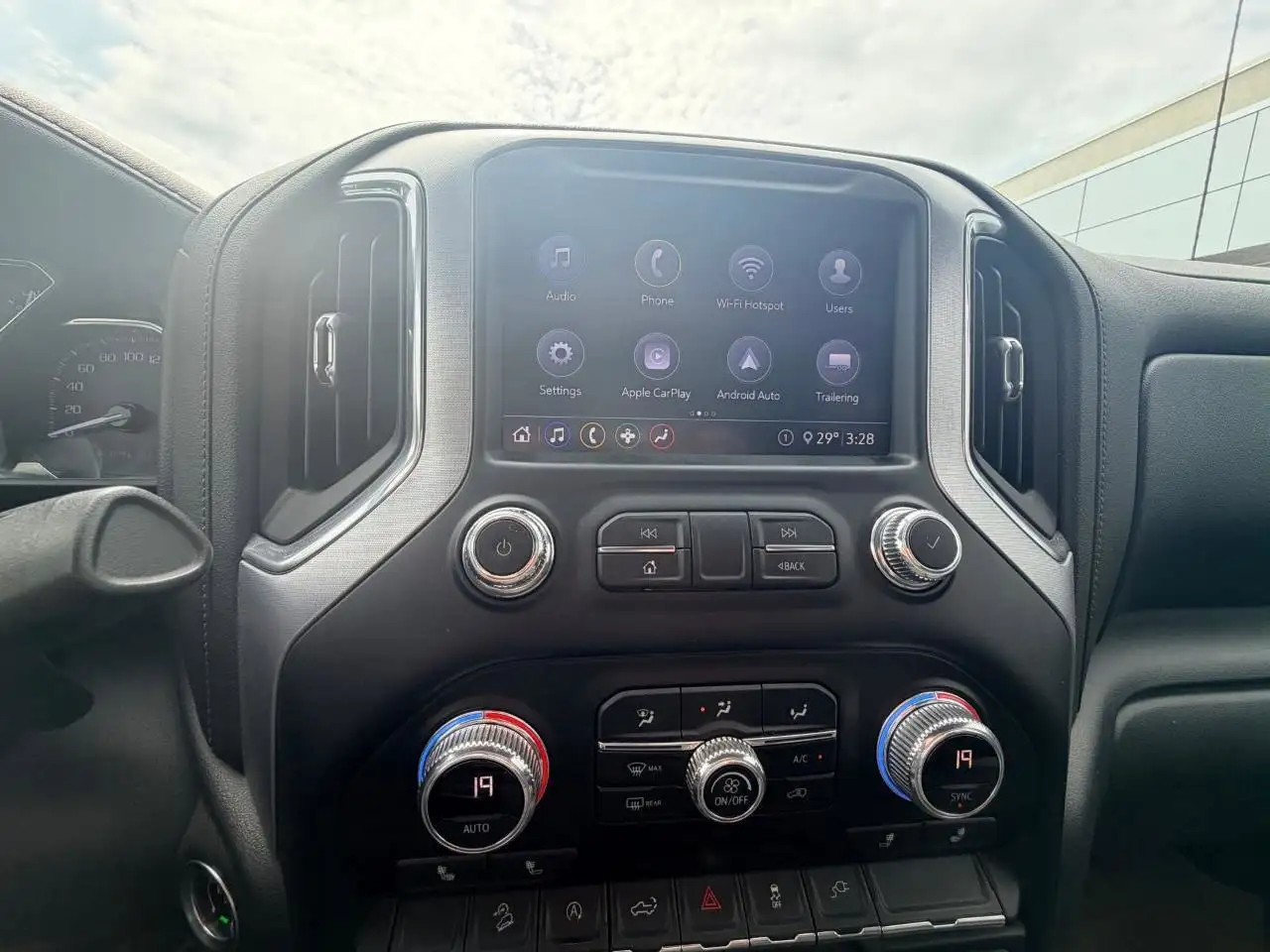 GMC Sierra 1500 photo GMC Sierra 1500