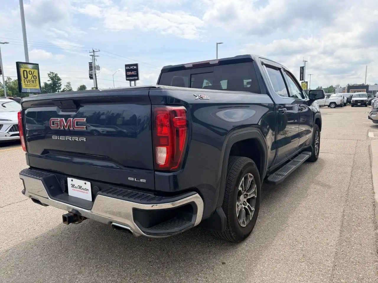 GMC Sierra 1500 photo GMC Sierra 1500