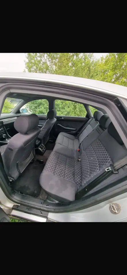 Audi A6 2.5 TDI, foto 2