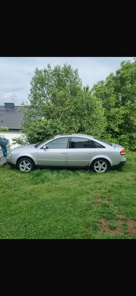 Audi A6 2.5 TDI, foto 1