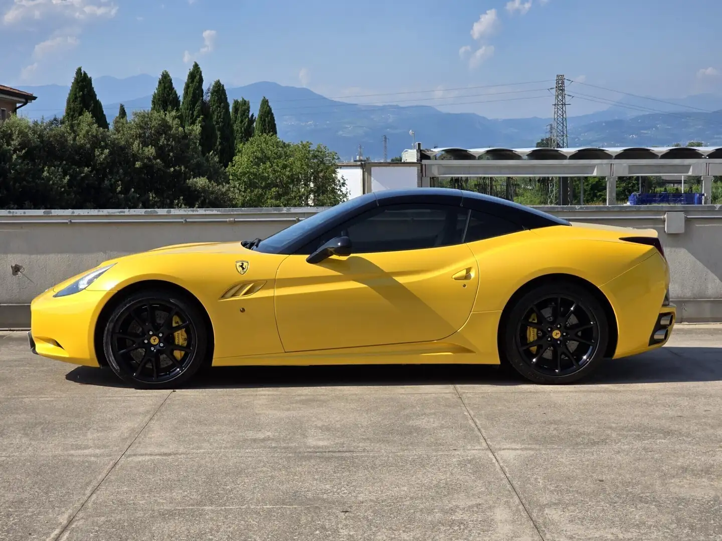 Ferrari California DCT Giallo Triplo Strato Giallo - 2