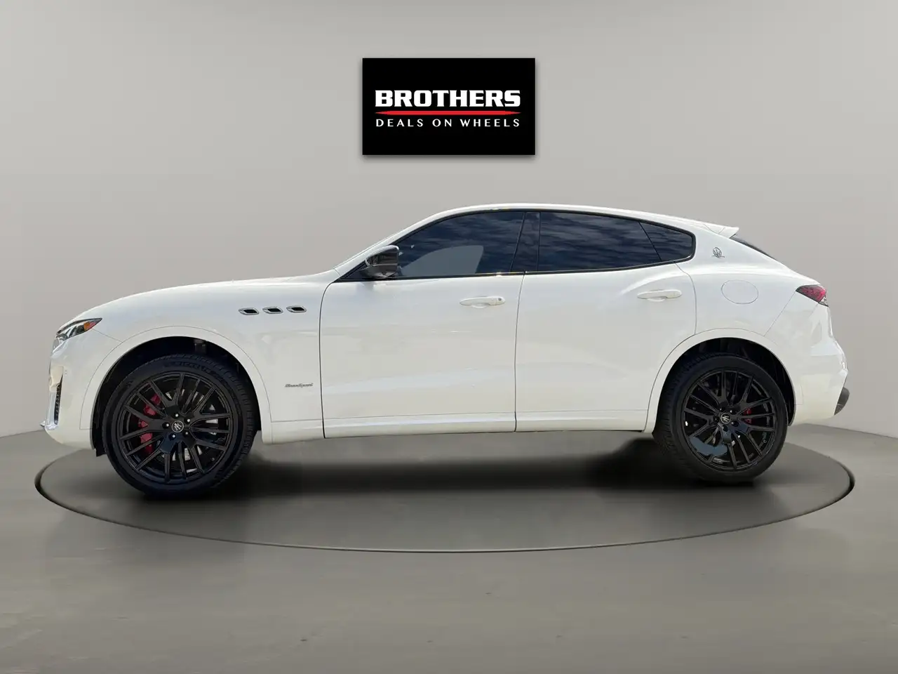 Maserati Levante снимка Maserati Levante