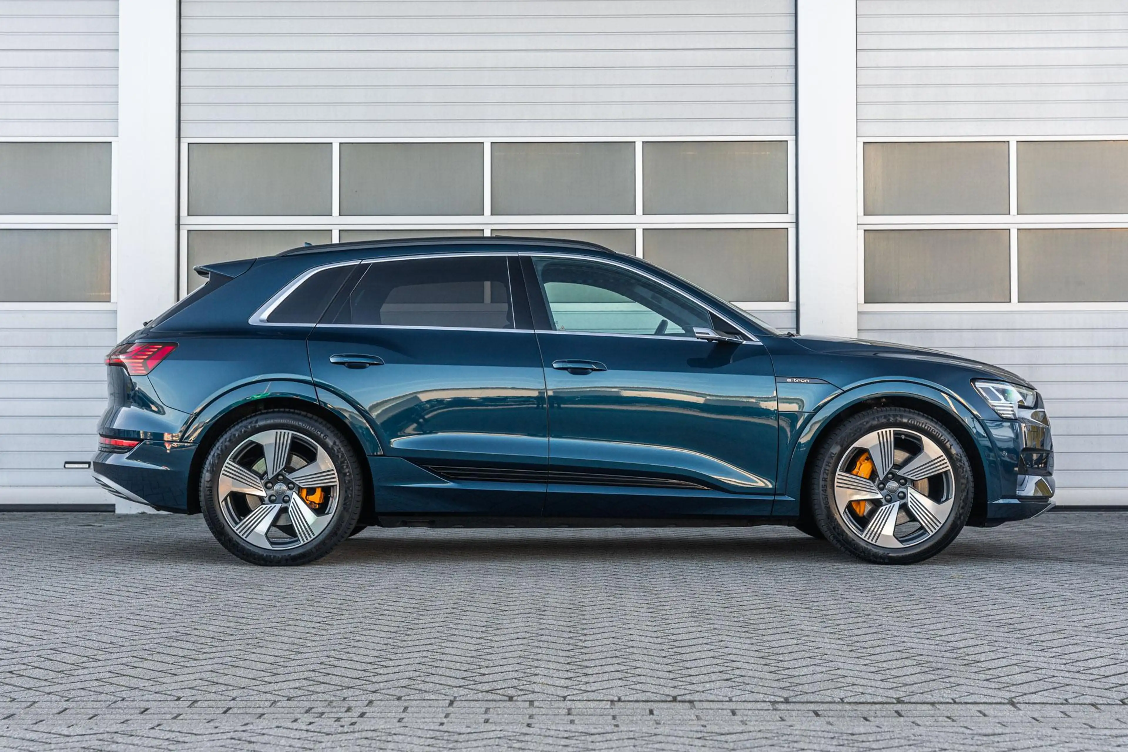 Audi e-tron 55 408pk quattro Advanced Plus 95 kWh | Trekhaak | — photo 3