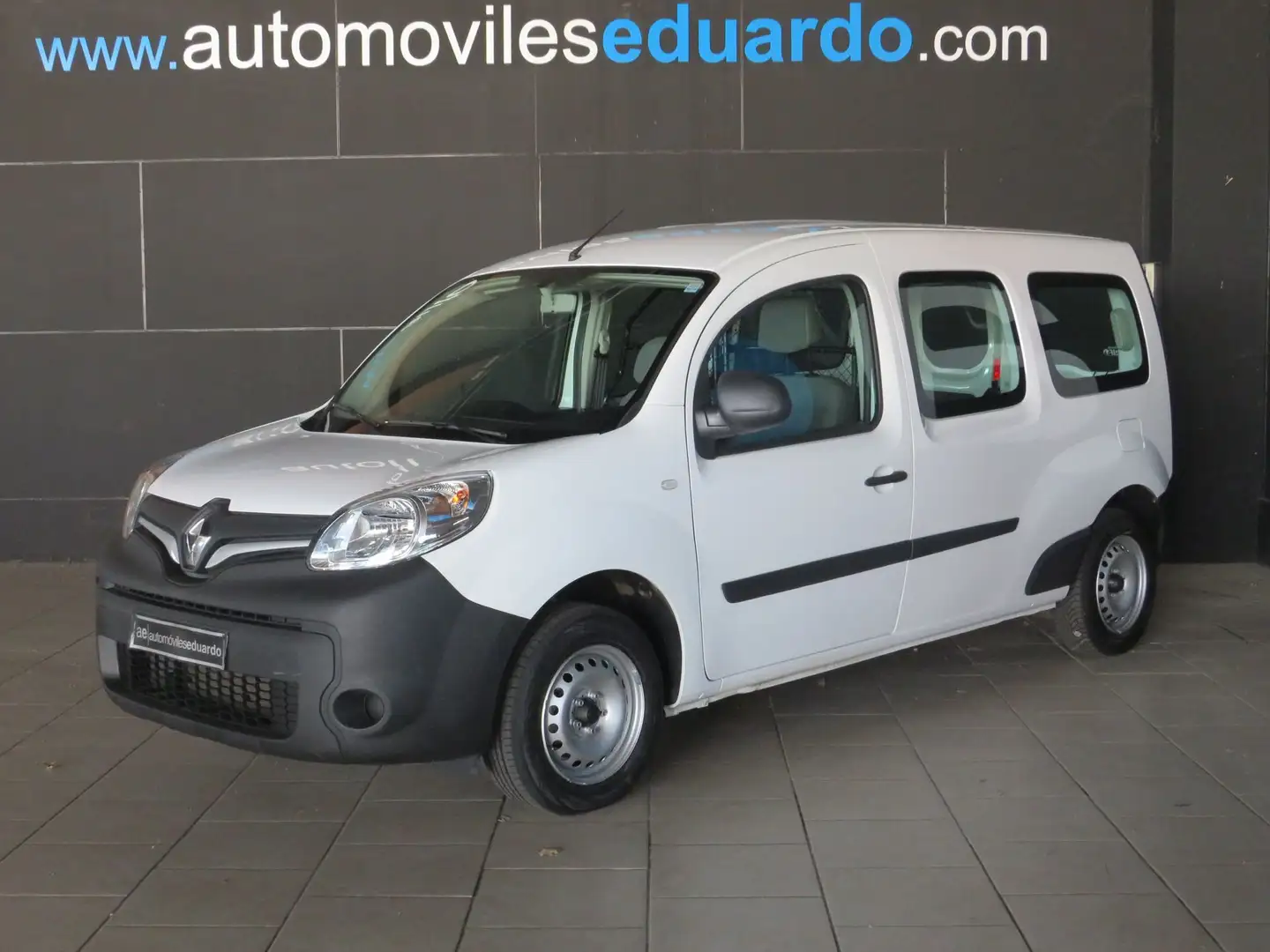 Renault Kangoo Furgón dCi 90cv E6 Profesional Maxi 2p - 1
