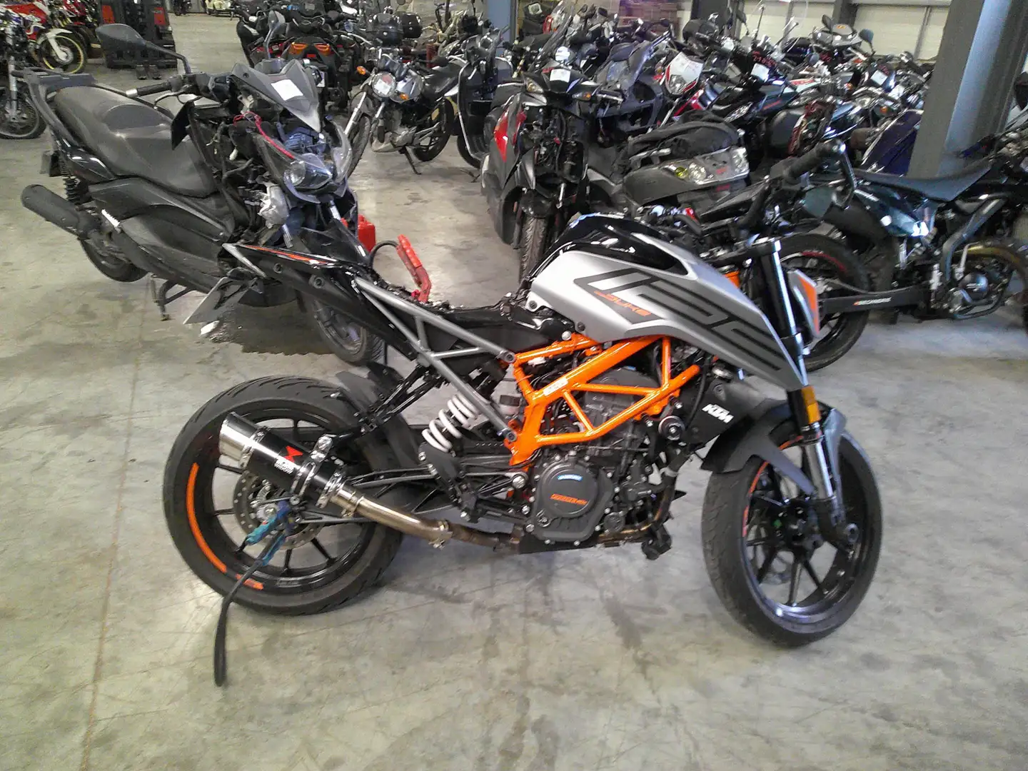 KTM 125 Duke - 1