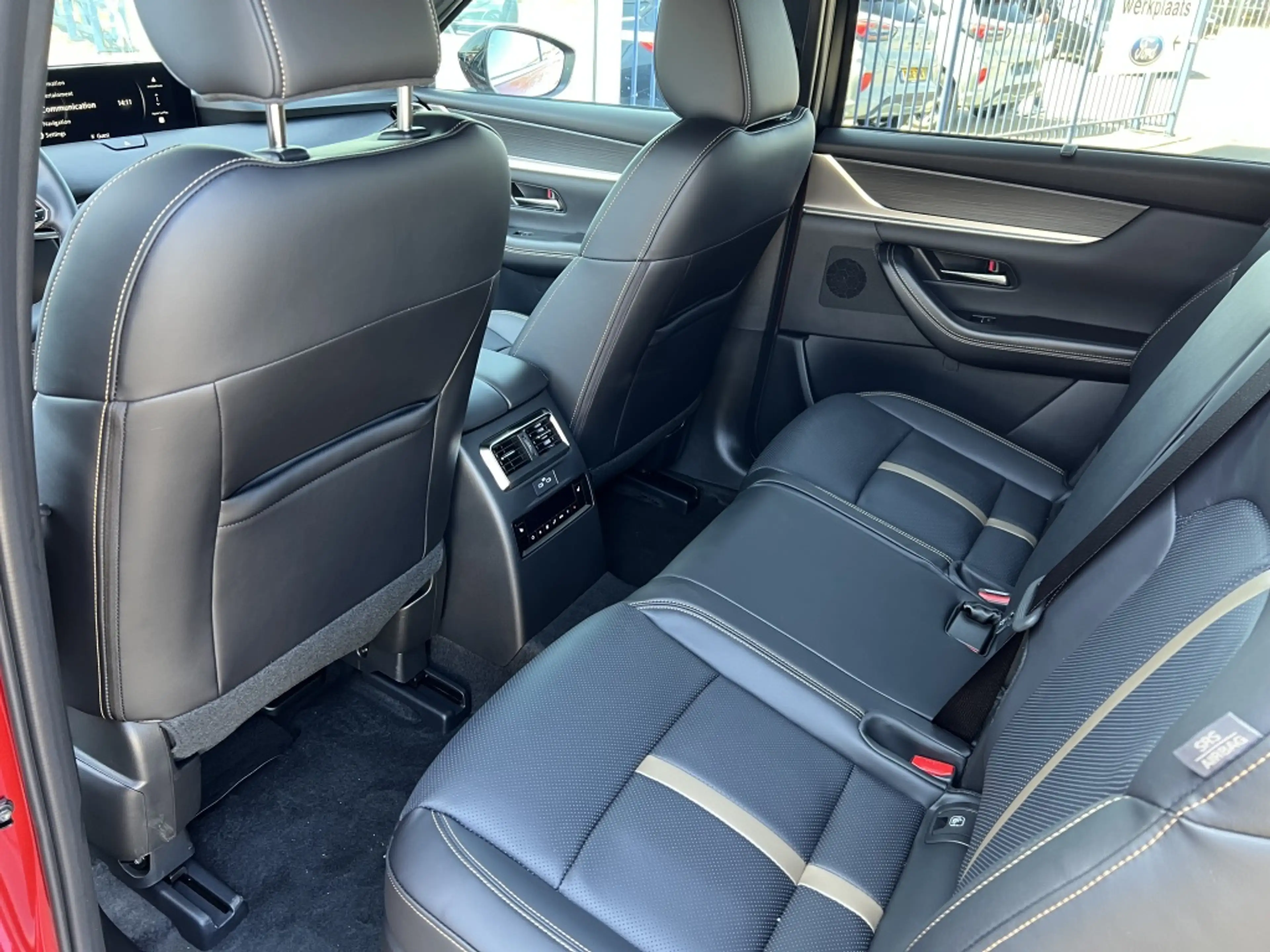 Mazda CX-80 2.5 PHEV Homura Business Edition — photo 11