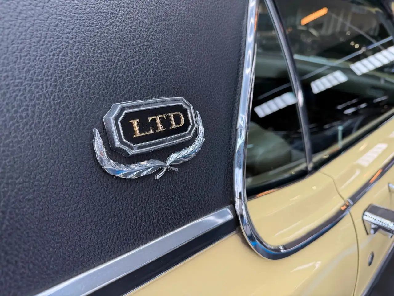Ford LTD 6,4l Oldtimer, foto 7