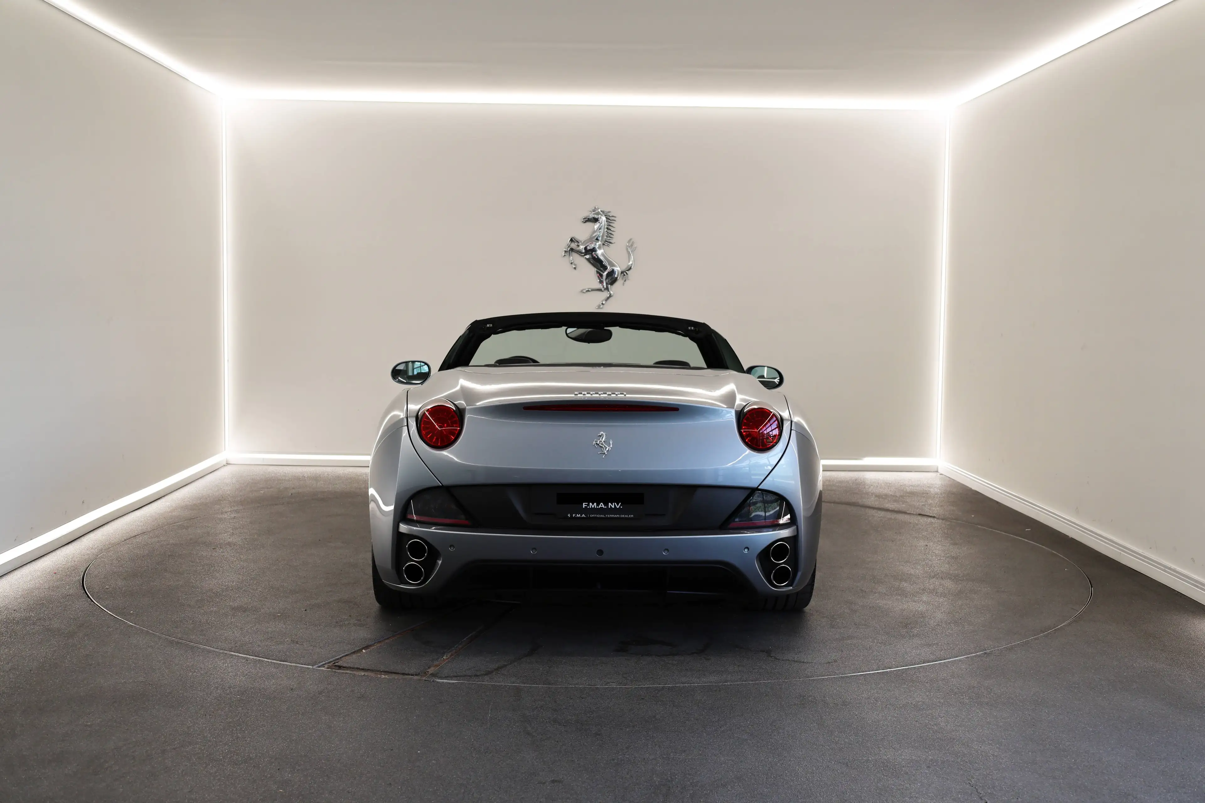 Ferrari California Grigio Titanio / 1 Year Warranty — photo 5