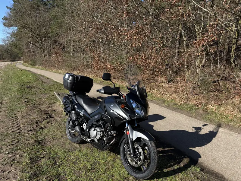 Suzuki V-STROM 650 - foto 3