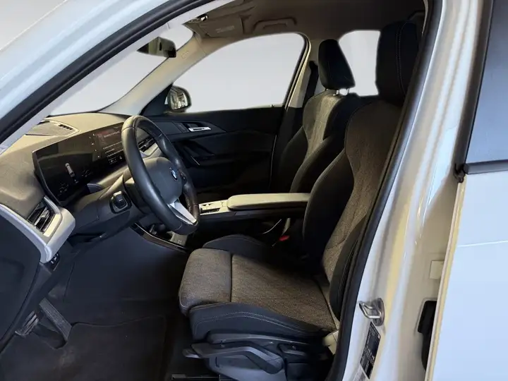 BMW X1 2023, foto 17