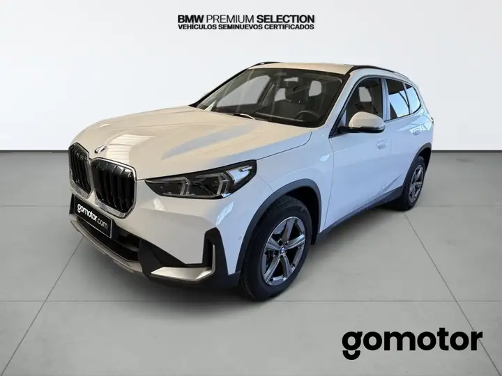 BMW X1 2023, foto 1