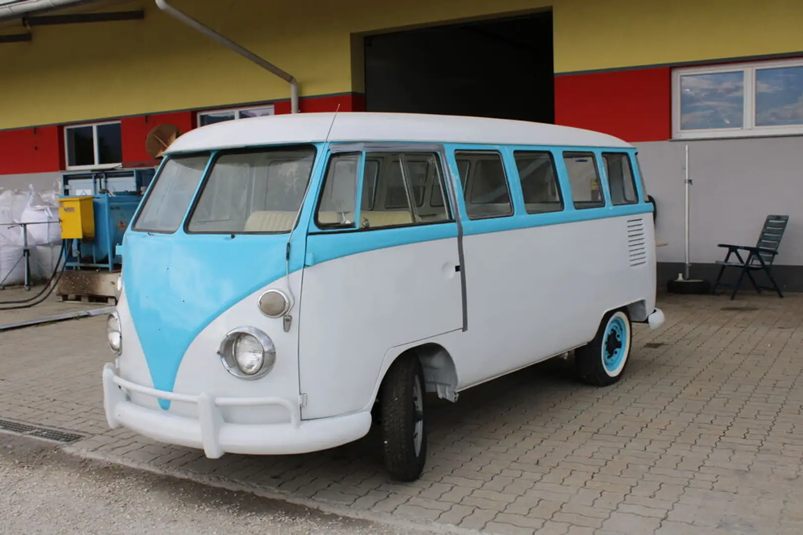 Volkswagen T2 T1 Fensterbus Blau - 1
